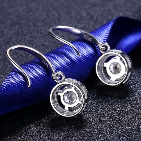 Simulated Moissanite Diamond Round Drop Earrings NEW - Picture 4 of 4